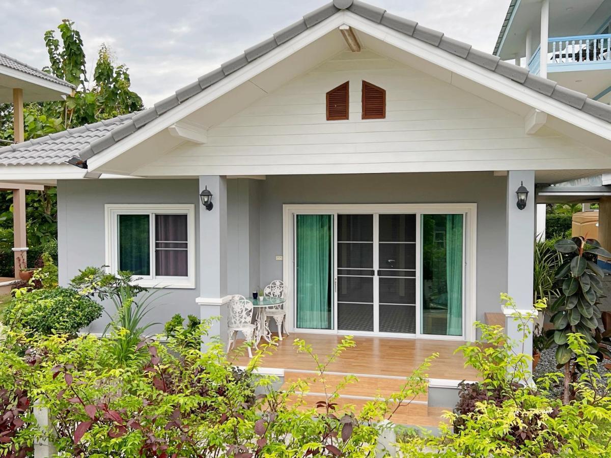 New Home Gบ้านเดี่ยวสร้างใหม่ ใกล้ทะเล ตัวเมืองระยอง Ban Chak Phai Exterior foto